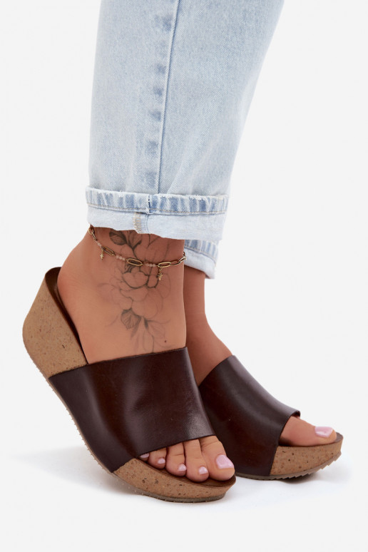 Zazoo 40291 chocoladekleurige leren slippers met kurkzool
