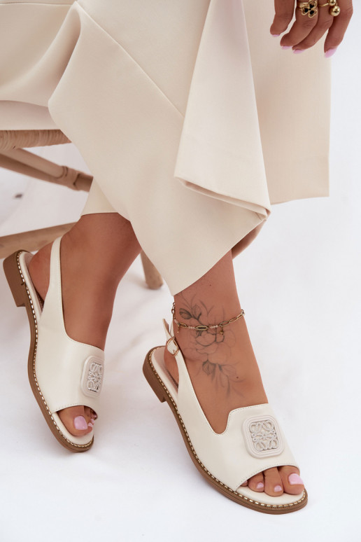 Dames sandalen met brede hakken met ornamenten S.Barski KV61-6016 crème kleuren