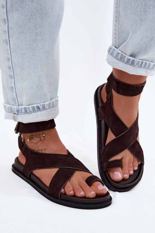 Platte sandalen van natuurlijk suede D&A CR61-3049 chocolade