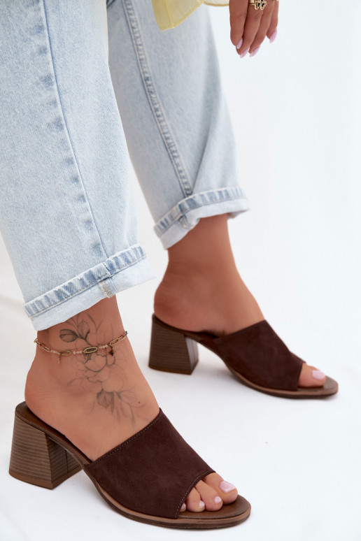 Suède slippers met hak CzekoladoĮe