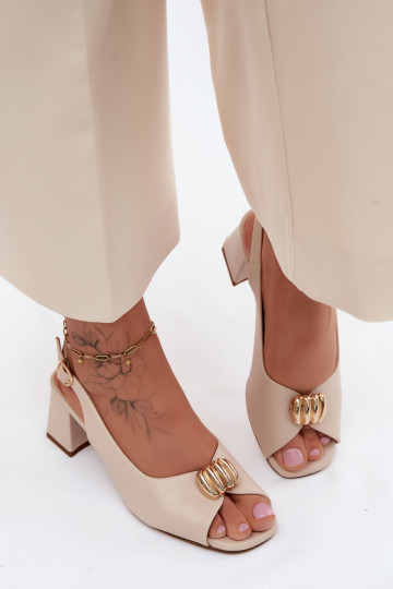 Dames sandalen met gouden details op blokhak Sergio Leone SK159 in zandkleur