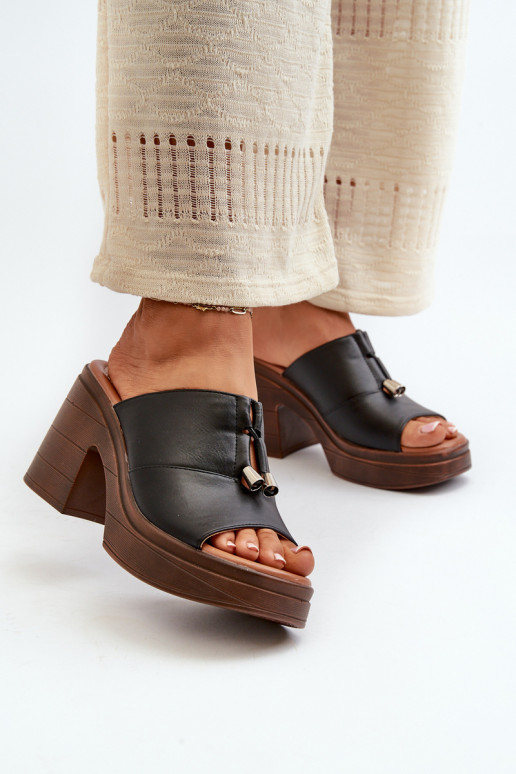 Dames platform slippers van faux leather in zwarte kleur Dafira