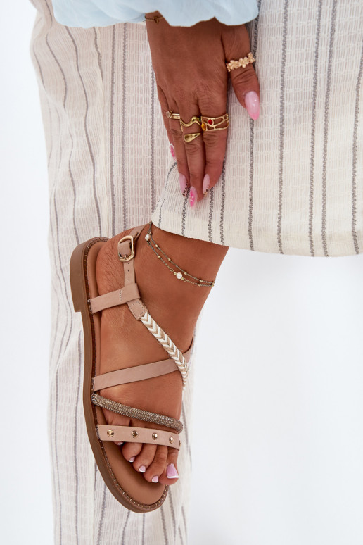 Platte sandalen met bandjes in ivoorkleur Vinceza 17379