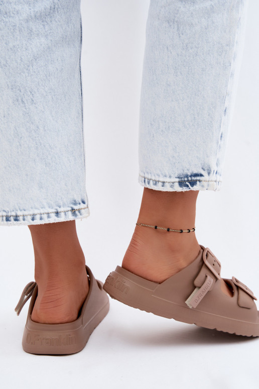 LichtgeInicht pantoffels Damespantoffels met gespen D.Franklin DFSH413004 beige
