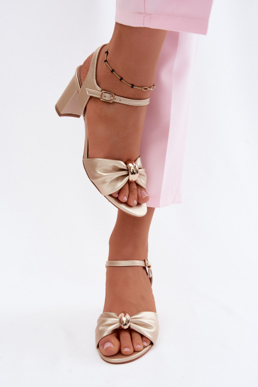 Dames sandalen van faux leather met hakken in goudkleur Spella