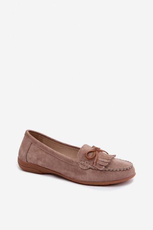 Dames mocassins van faux suede in zandkleur Vantae