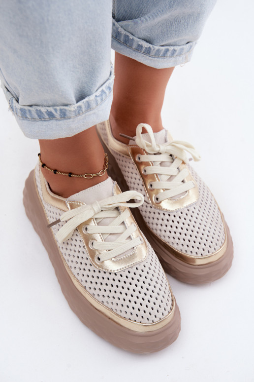 Dames schoenen van faux suede met platform en uitsnijdingen in zandkleur Lessa