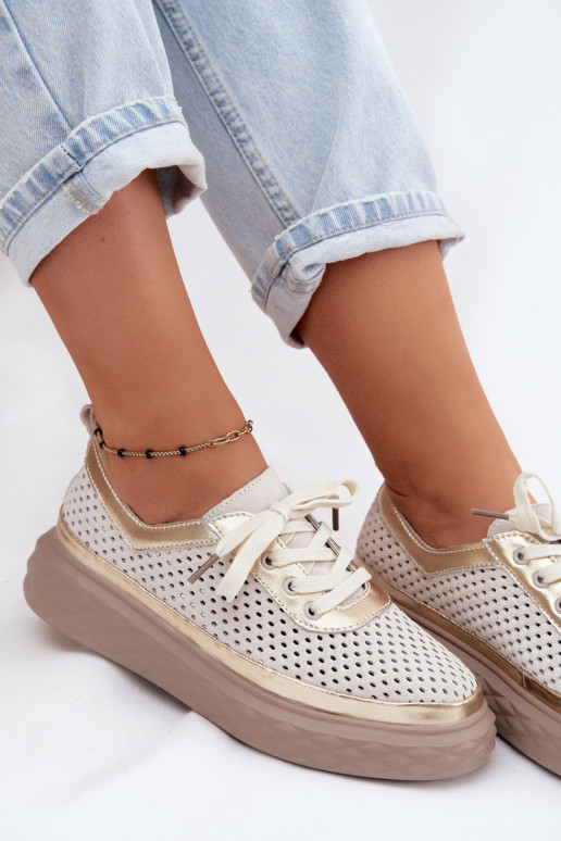 Dames schoenen van faux suede met platform en uitsnijdingen in zandkleur Lessa