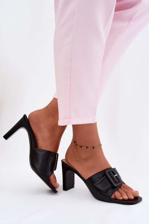 Dames slippers met hakken, ornamenten en gespen in zwarte kleur Vinceza 22-20159