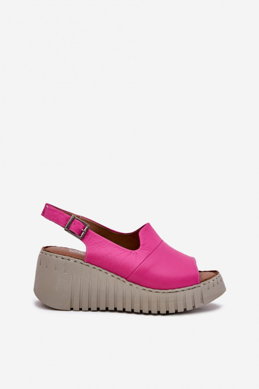 Dames sandalen met elementen van natuurlijk leer op een platform in roze kleur Artiker 54C0789