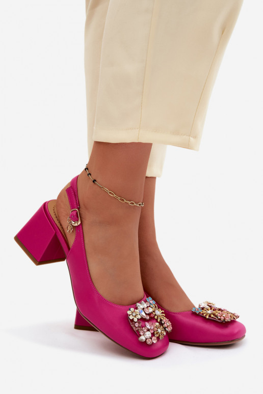 Leren schoenen met hakken, kristaldecor en bloemmotieven Artiker 58C0662 roze kleur