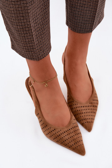 Bruine geperforeerde sandalen met dunne hakken van faux suede Torielle 2