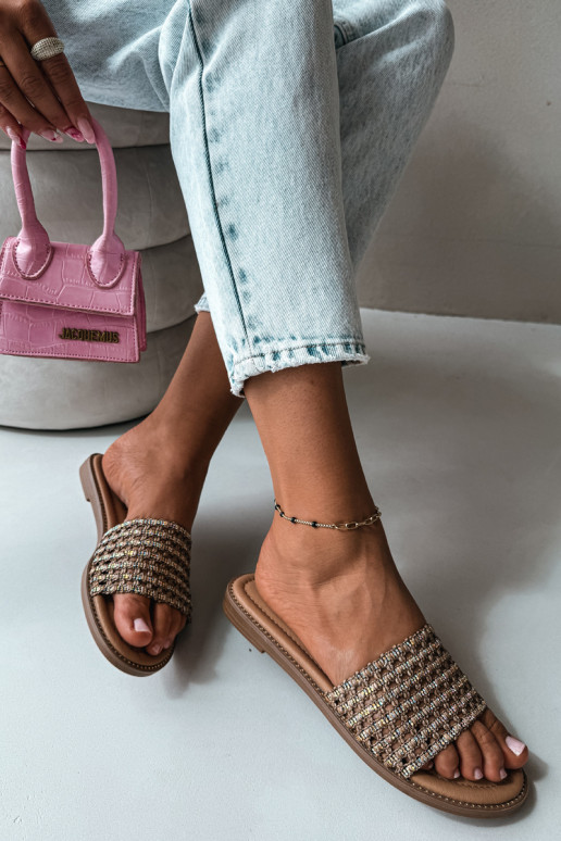 Bruine slippers met glanzende details Fendi