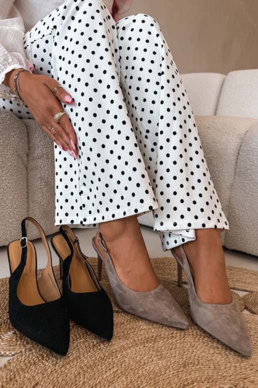 Dames sandalen met dunne hakken in zandkleurige faux suede Kandy