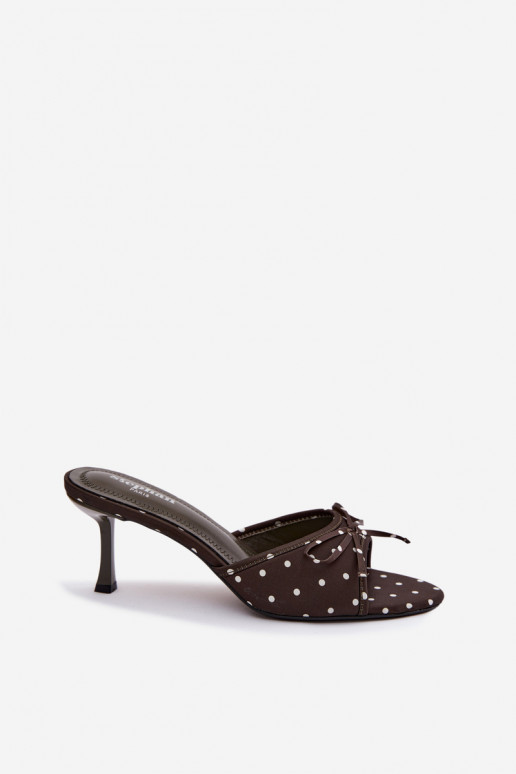 Dames slippers met strikken en stippen op een dunne hak in groene kleur van Shinea