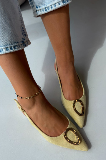 Dames sandalen met brede hak en ornamenten in gele kleur van Sparkle