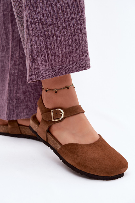 Leren suède sandalen met gesloten neuzen Tai turiciejka H7365-02 bruin