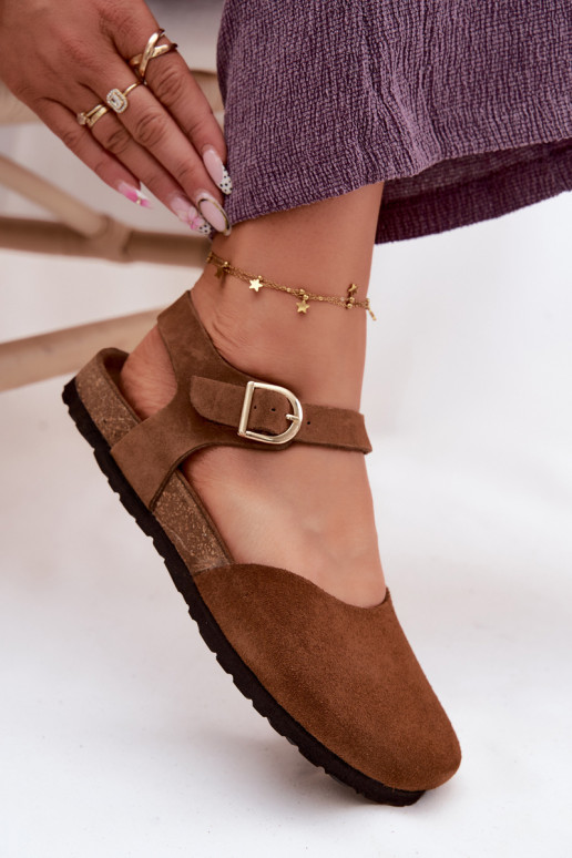 Leren suède sandalen met gesloten neuzen Tai turiciejka H7365-02 bruin