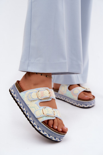Glimma gehaakte slippers met platform en gespen in blauw