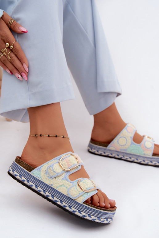 Glimma gehaakte slippers met platform en gespen in blauw