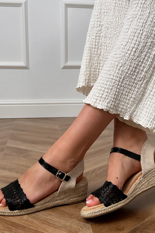 Zwarte platformsandalen met gevlochten band Ameliz