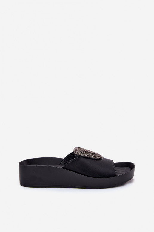 Zwarte dames leren slippers met ornamenten KV51-028