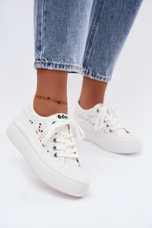 Witte casual schoenen met platform en uitsnijdingen Lee Cooper LCIN-26-44-4485