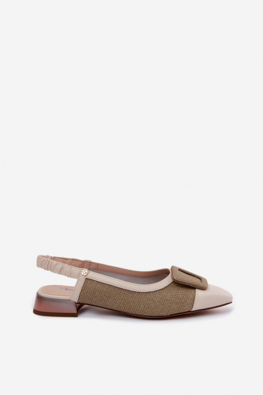 Dames sandalen met decoratieve gespen zandkleur