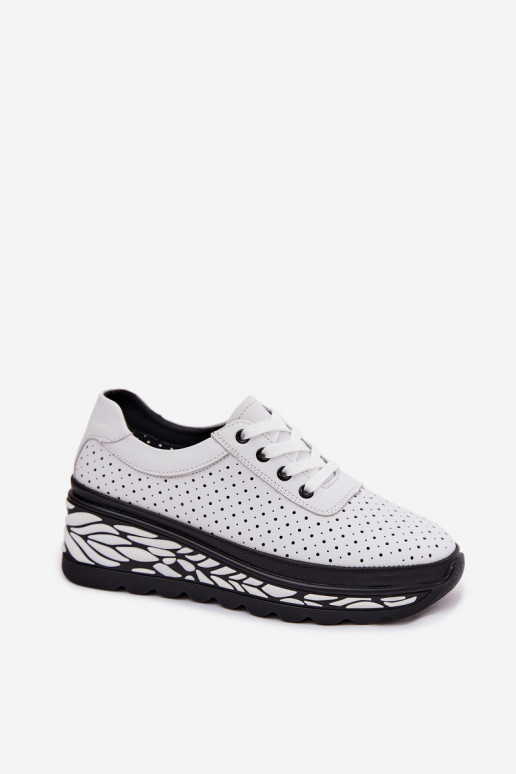 Witte dameschoenen met uitsnijdingen en platform Morra