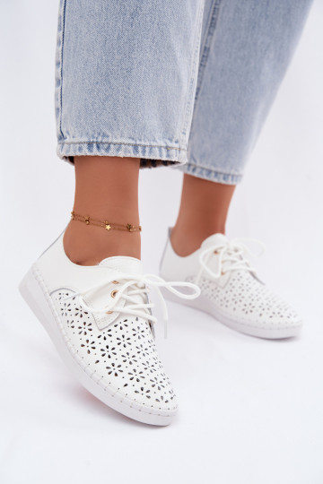 Witte dameschoenen met uitsnijdingen Softie