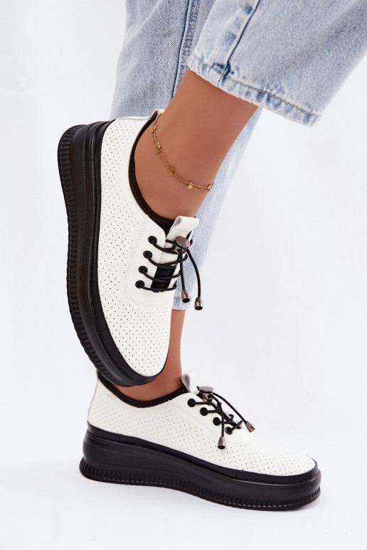 Witte dameschoenen met platform en perforatie Dalila
