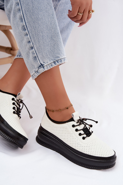 Witte dameschoenen met platform en perforatie Dalila