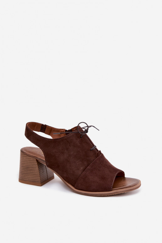 Elegante leren hoge hakken met stijlvolle details Zazoo 40523 in chocolade kleur