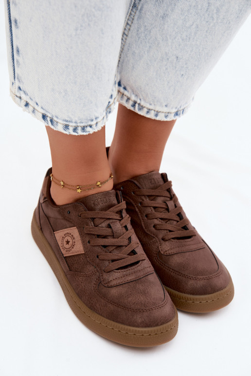 Glanzende sneakers voor dames Big Star UU274017 in bruine kleur