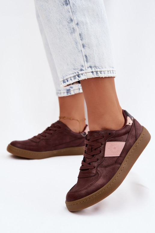 Glanzende sneakers voor dames Big Star UU274016 in bordeaux kleur