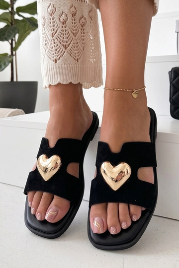Zwarte slippers versierd met een gouden hart Lucrezia