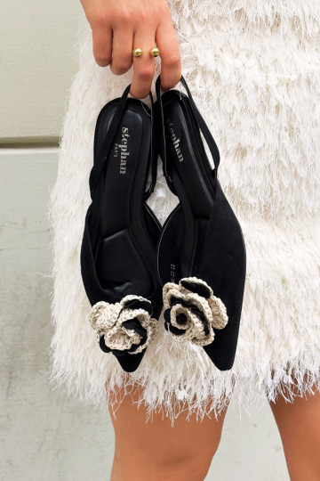 Dames sandalen met decoratie in zwarte faux suede Gardenia