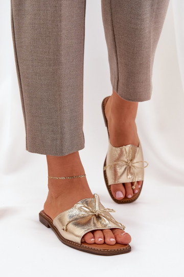 Gouden platte slippers met decoratieve strik Deonelis 2