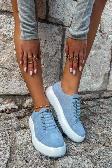 Blauwe platformsneakers van faux suede Blushy 2