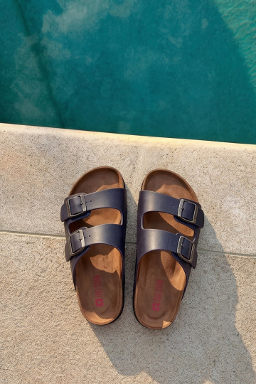Lichte heren slippers met gespen van eco-leer Big Star NN174530 donkerblauwe kleur