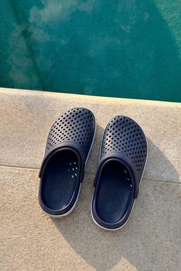 Lichte heren donkerblauwe slippers Tai Turiravena