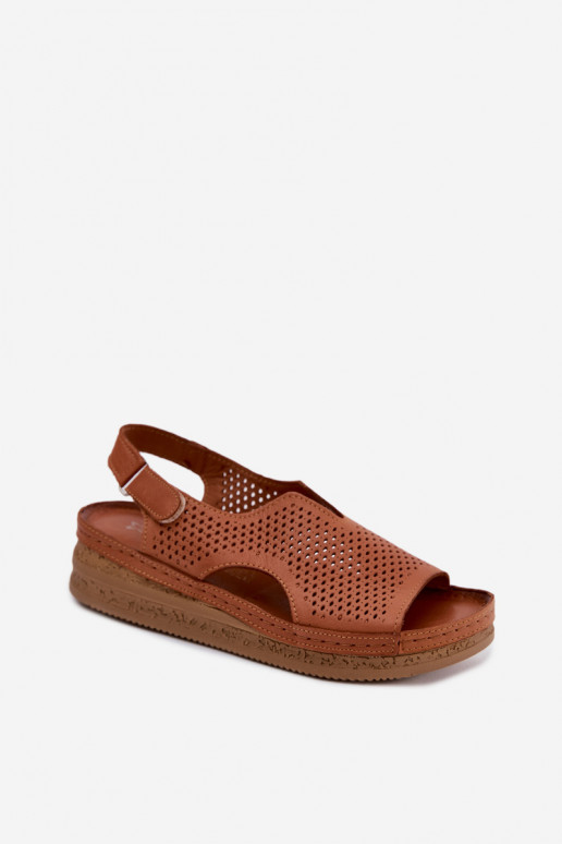 Bruine geperforeerde dames sandalen met platform Tai turiciejka L4494-29