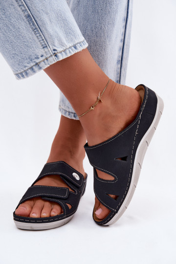 Donkerblauwe dames leren slippers met plakkende sluitingen Inblu OE0001GU 2