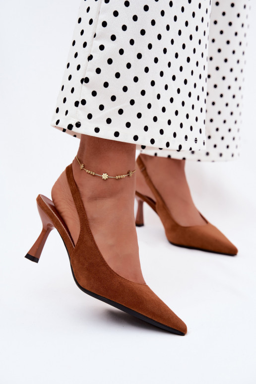 Bruine dames sandalen met dunne hakken van faux suede Saria
