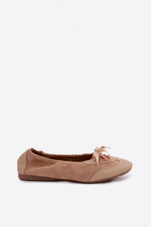 Beige sportieve ballerina's met stijlvolle details Peonia