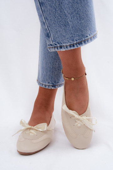 Ivory sportieve ballerina's met stijlvolle details Peonia 2