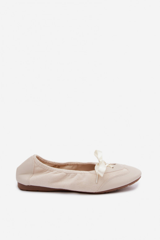 Ivory sportieve ballerina's met stijlvolle details Peonia