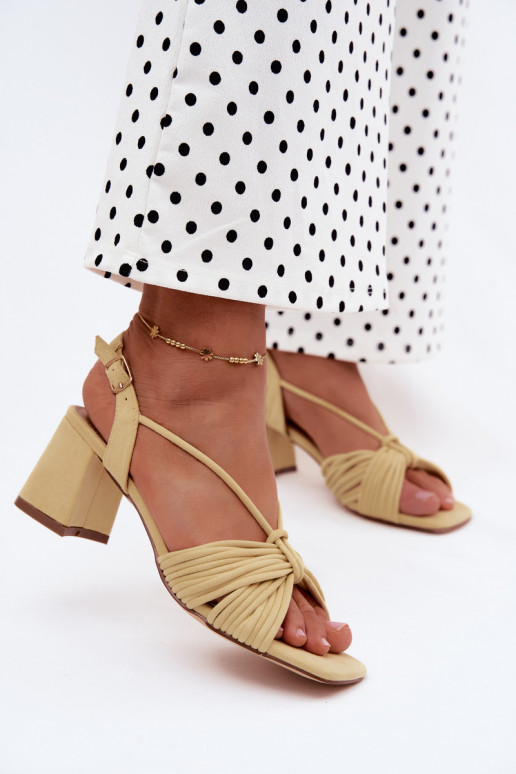 Dames sandalen met bandjes en hakken in geel Taffina