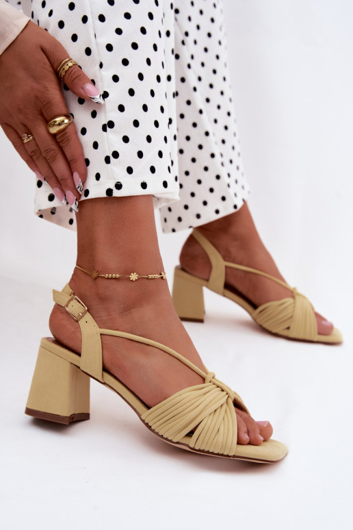 Dames sandalen met bandjes en hakken in geel Taffina