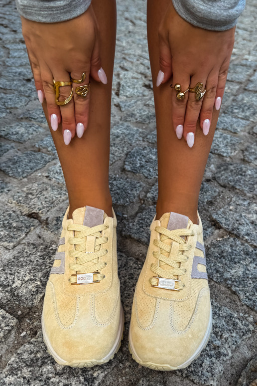 Gele dames sneakers Lovey van faux suede